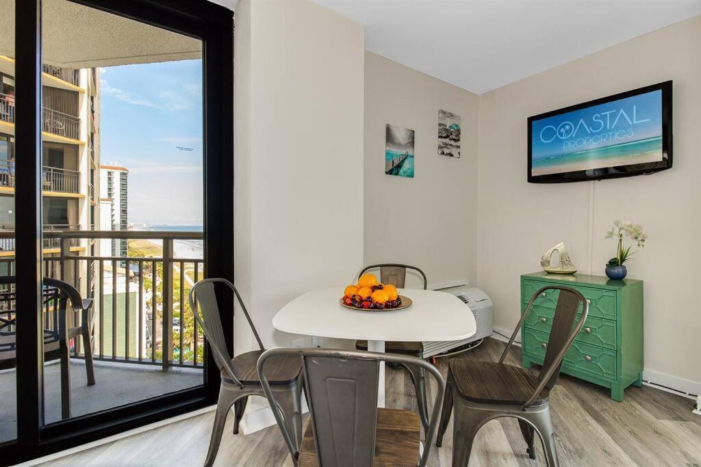 Supreme Oceanfront Studio, Dogs Ok! 1126 Appartement